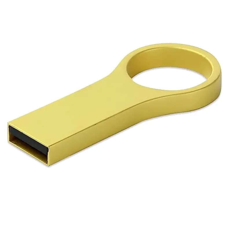promosyon altın renkli metal USB bellek, halka tutamaklı gövde, ucunda siyah bağlantı, beyaz zemin