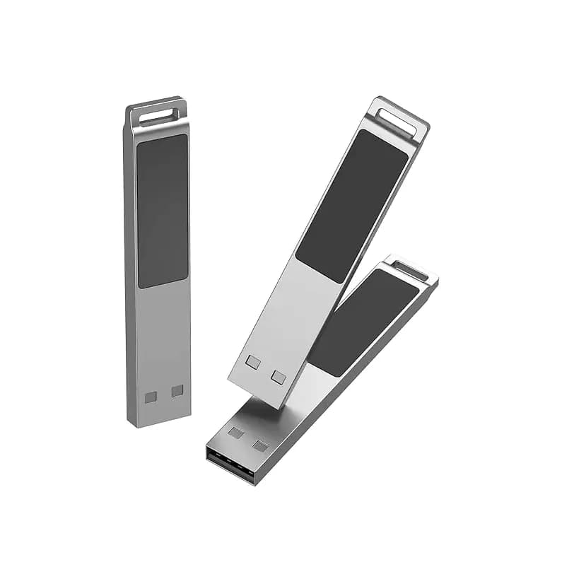 promosyon üç adet metal gövdeli USB bellek, siyah panel ve askı delikli