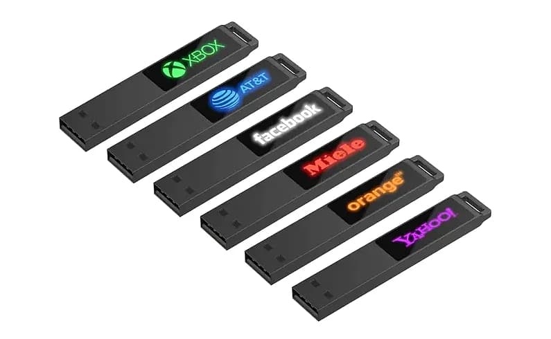 LED Işıklı Beyaz USB Bellek, Aydınlatmalı Gövde için logolu promosyon üretimi