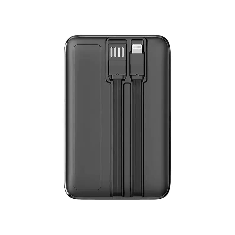 Promosyon mat siyah powerbank arka yüzü, gövdeye gömülü iki adet şarj kablosu birlikte görünüyor