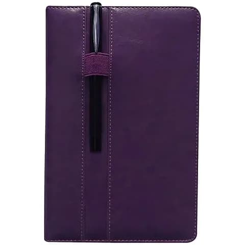 promosyon mor deri kapaklı defter, siyah kalem ve mor kalem halkası, beyaz fon