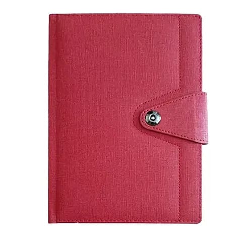 promosyon kırmızı kumaş kaplı defter kapağı, metal düğmeli, tek adet, yazısız, beyaz arka plan