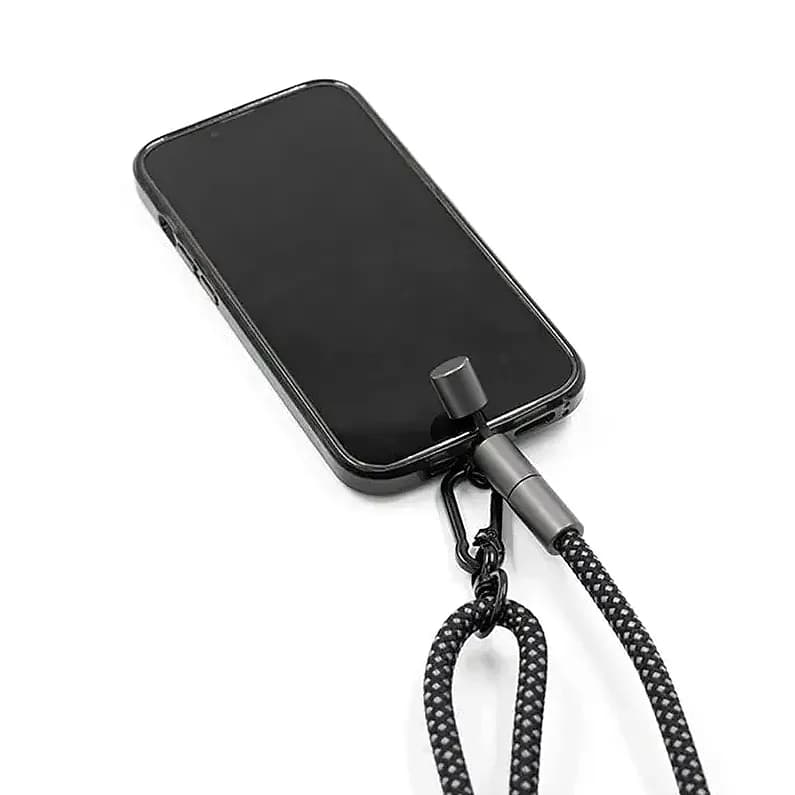 Şarj girişine takılan klipsli promosyon telefon askı aparatı, siyah dokuma ipli