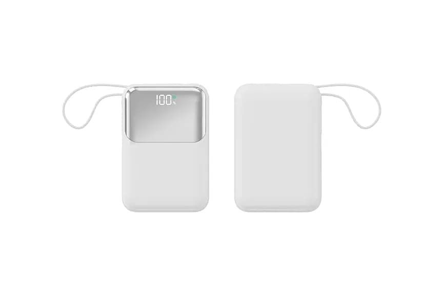 Beyaz powerbank ön ve arka yüz; logosuz, ekranlı ve kablolu.