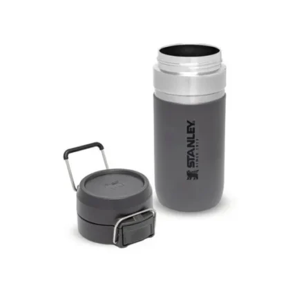 kullanışlı taşıma ve sıcak-soğuk tutma özellikleriyle günlük kullanım için ideal.|Yalıtımlı termos ve taşınabilir kahve kupası ile markalı ürünler promosyon amaçlı kullanılır.|Gümüş ve renkli termo şişeler