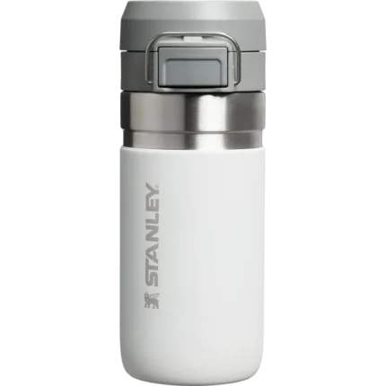 üzerinde STANLEY markası logosu bulunuyor.|Yalıtımlı metal ve plastik malzemeden yapılmış STANLEY termos